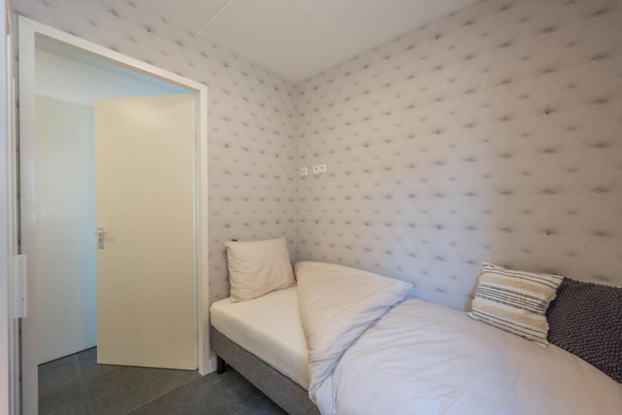 Meerzicht 24 - Luxury Family Accommodation With Beautiful Lake Side View Uitgeest Eksteriør bilde