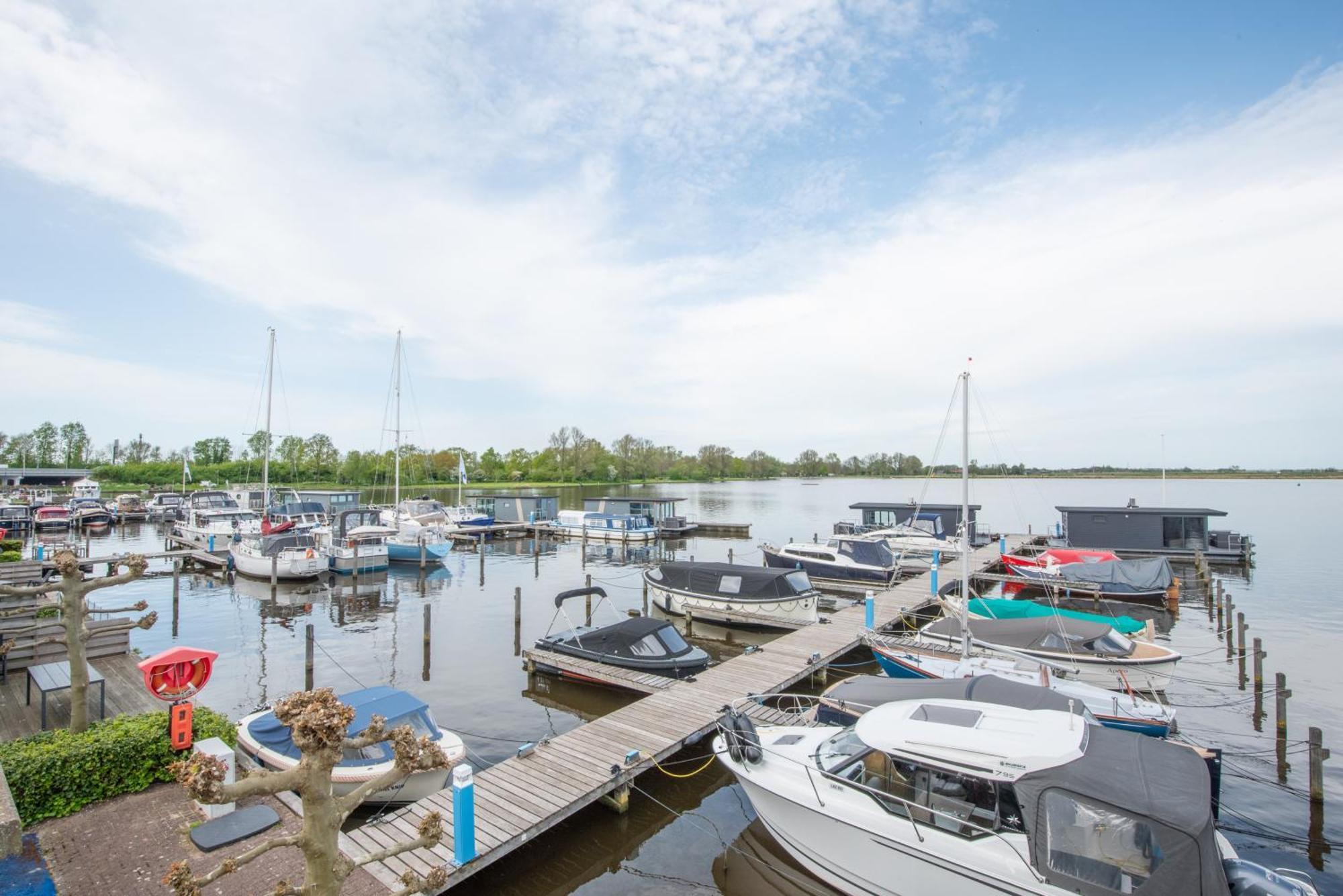 Meerzicht 24 - Luxury Family Accommodation With Beautiful Lake Side View Uitgeest Eksteriør bilde